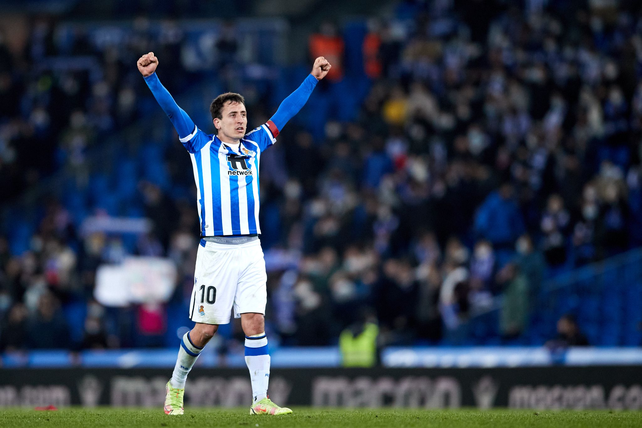 performance-Mikel Oyarzabal